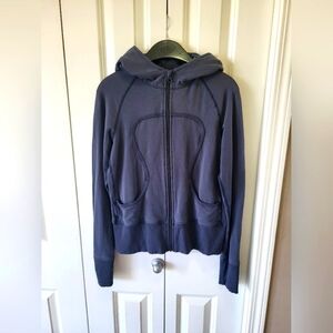 LULULEMON Size 6 Gray Sweater